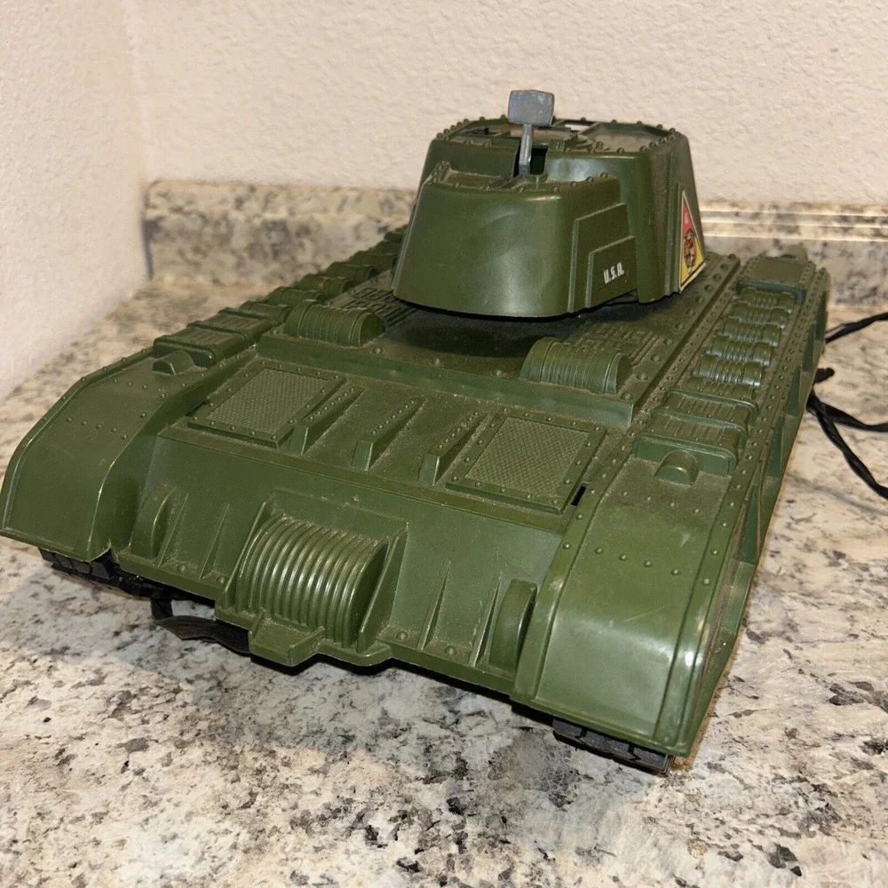 1961 Deluxe‎ Reading Tiger Tank Battery Operated Tank Parts Or Repair